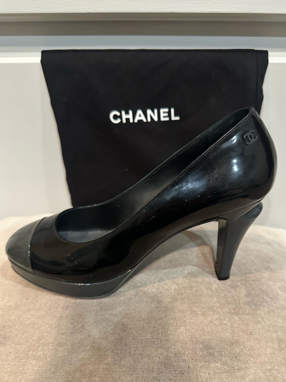Chanel Pumps